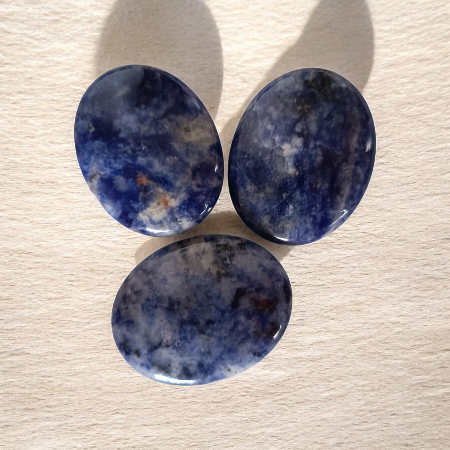 Galet sodalite